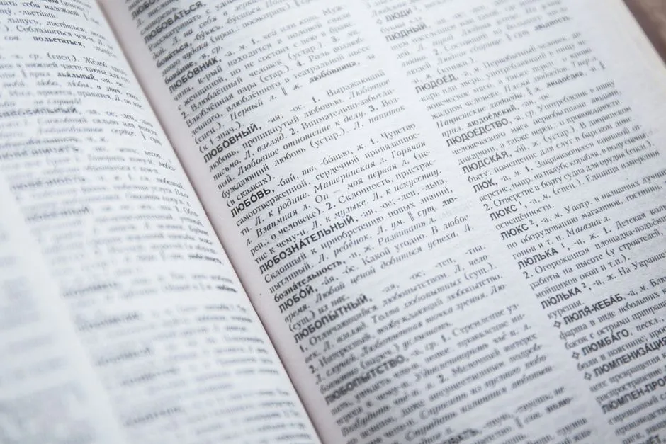 Bias tłumaczeń lingwistycznych w AI — co tracimy w maszynowym przekładzie