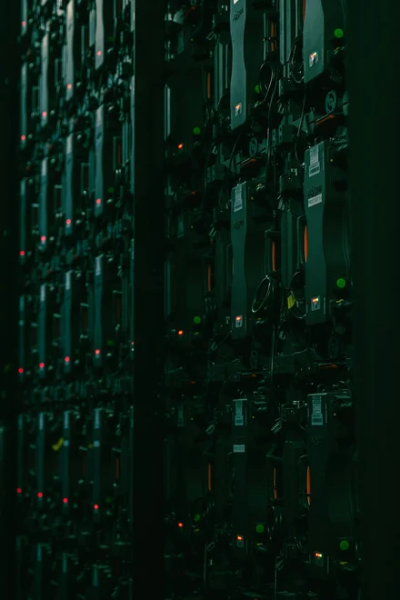 AI a masa danych: kiedy informacja staje się obciążeniem