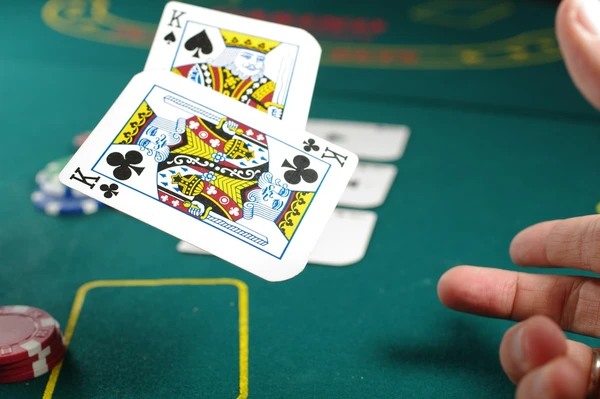 Kamera wie, czy blefujesz: telewizyjna AI czyta graczy w pokerze