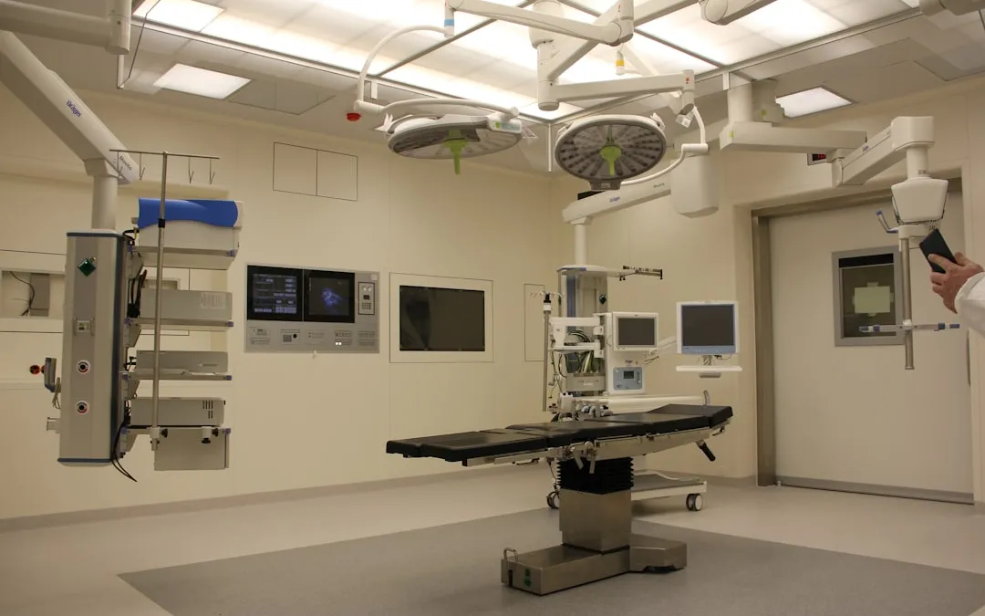 Błędy AI w radiologii: gdy algorytm myli diagnozę, której radiolog by nie popełnił