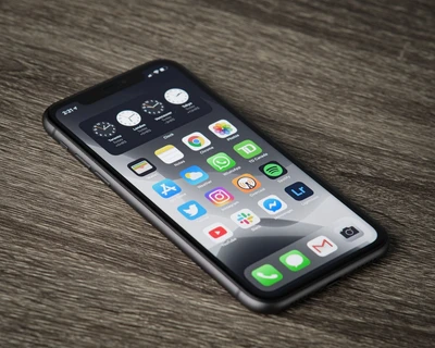 Apple Intelligence i zmyślone streszczenia: jak powiadomienia fałszywie poinformowały o samobójstwie podejrzanego i coming oucie tenisisty
